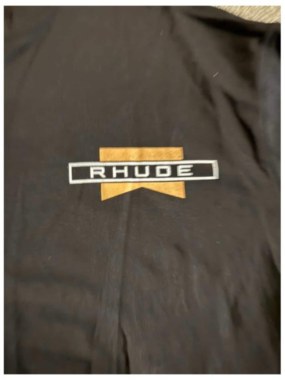 Rhude Black Graphic T-Shirt It's Hard to Be Humble White Gold Logo Size L - Picture 3 of 3